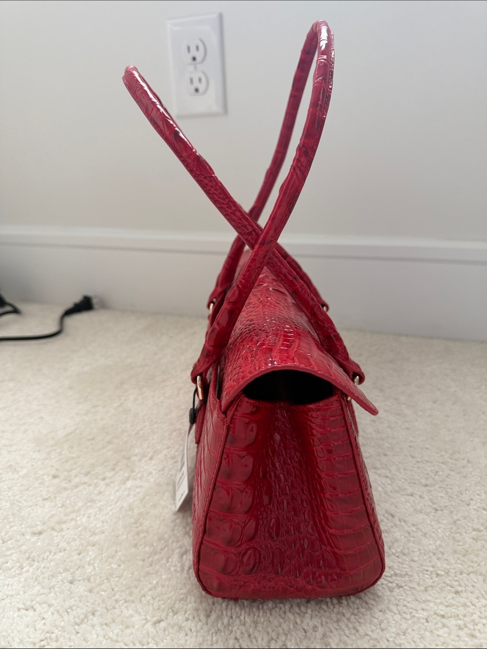 ❗️Price is firm❗️Brahmin Red Croc-Embossed Shoulder Bag - Picture 5 of 10